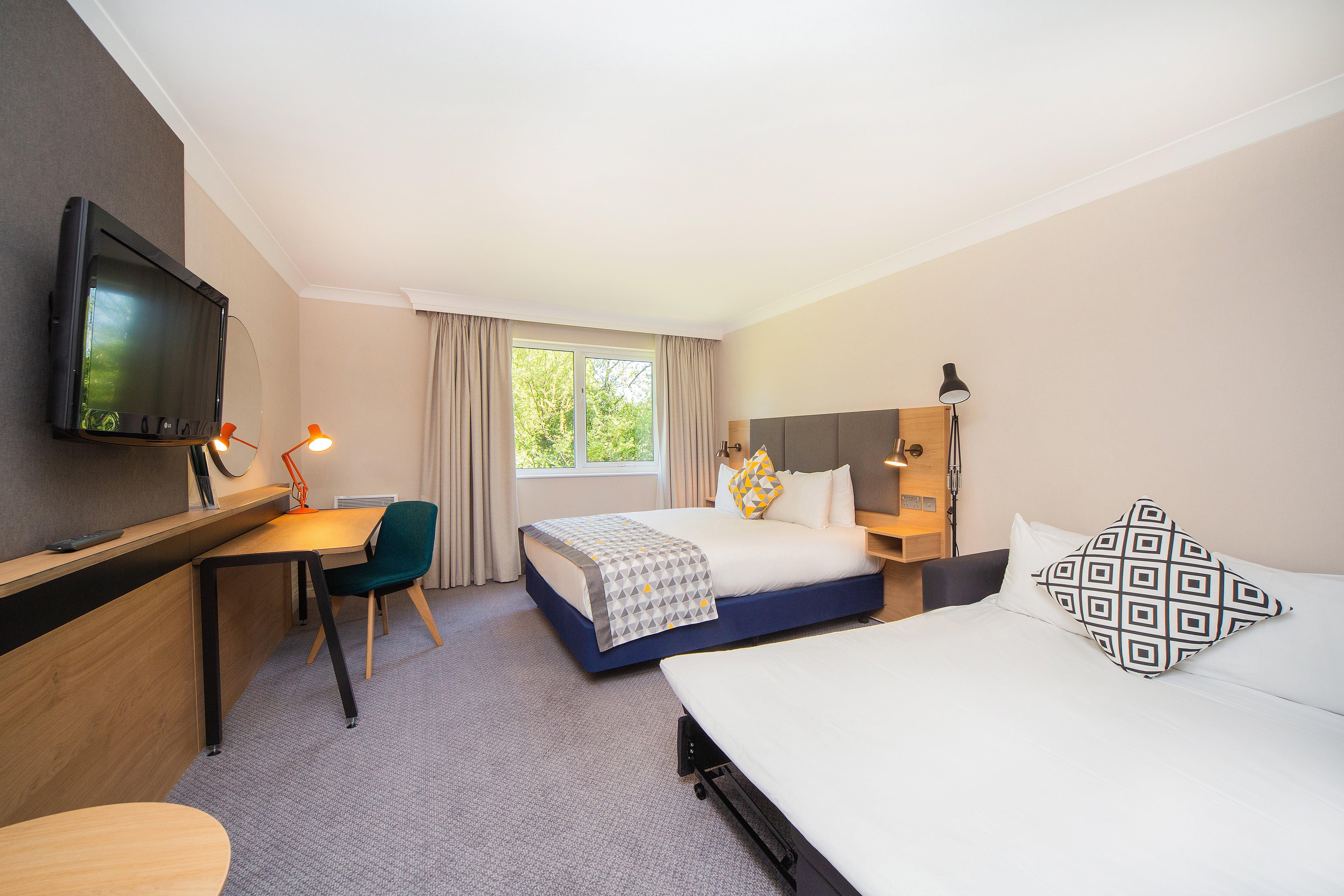 Holiday Inn Reading South M4 Jct 11 By Ihg Exterior photo