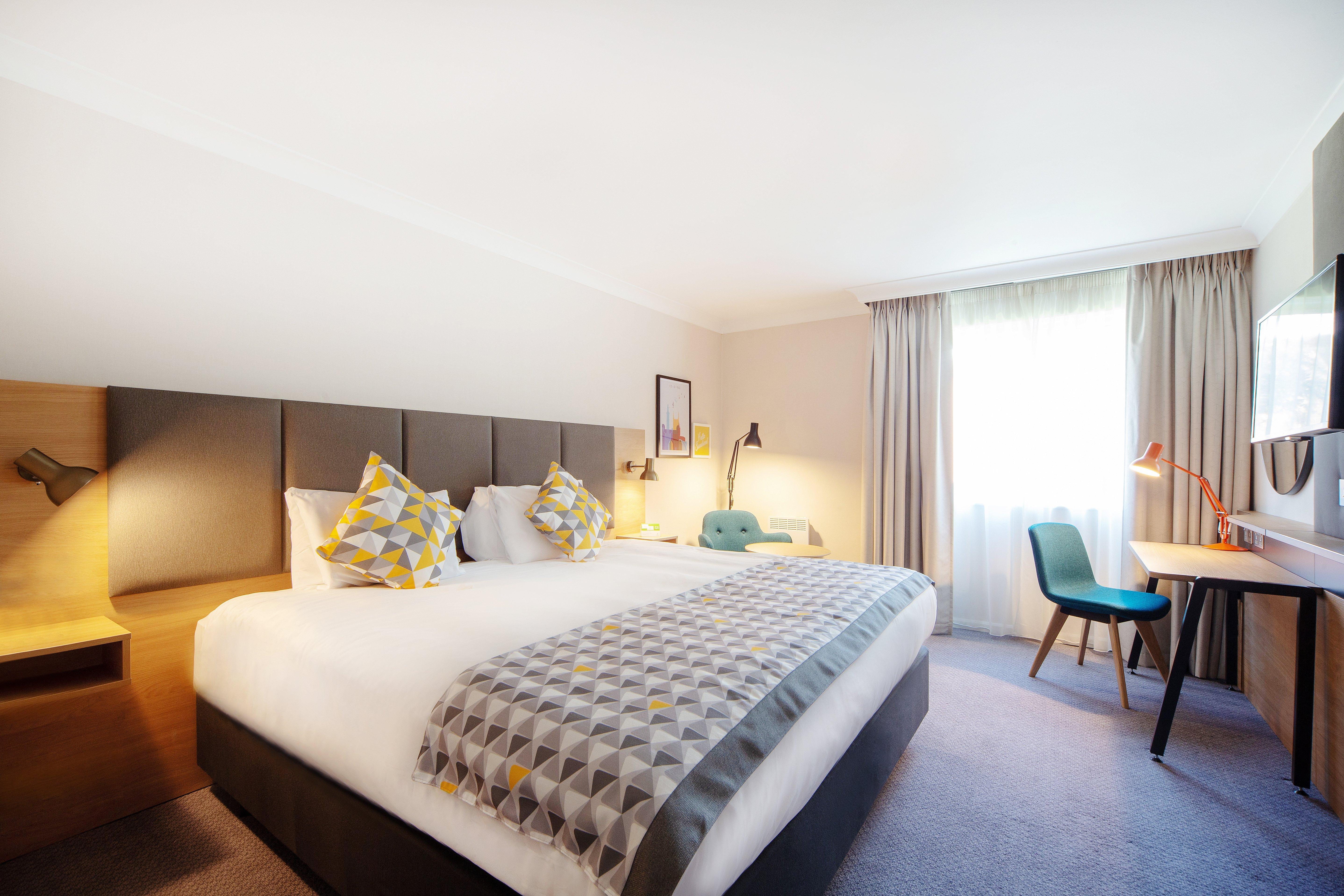 Holiday Inn Reading South M4 Jct 11 By Ihg Exterior photo