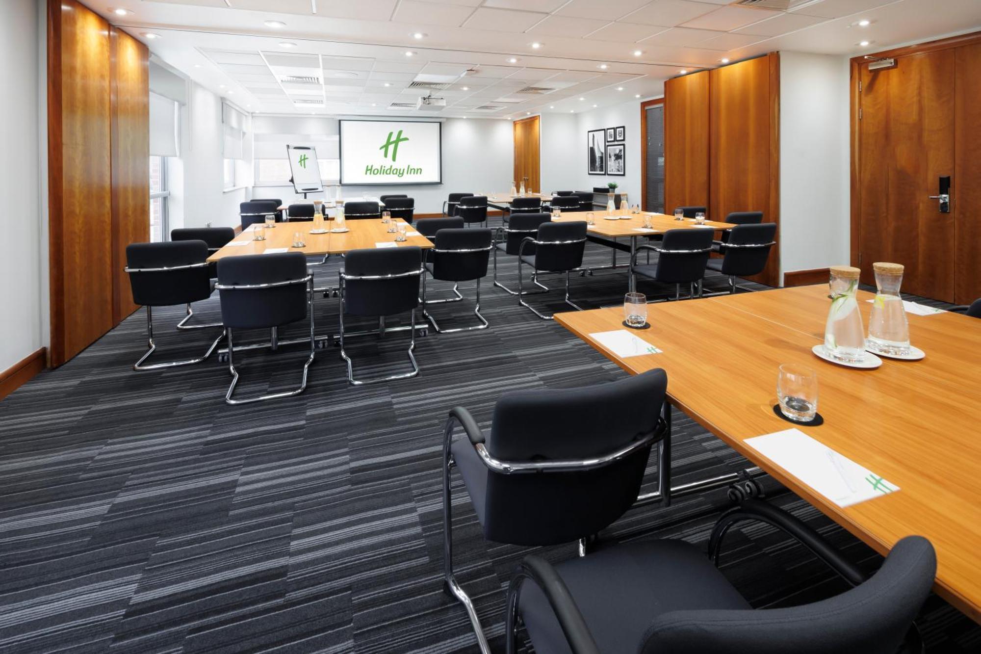 Holiday Inn Reading South M4 Jct 11 By Ihg Exterior photo