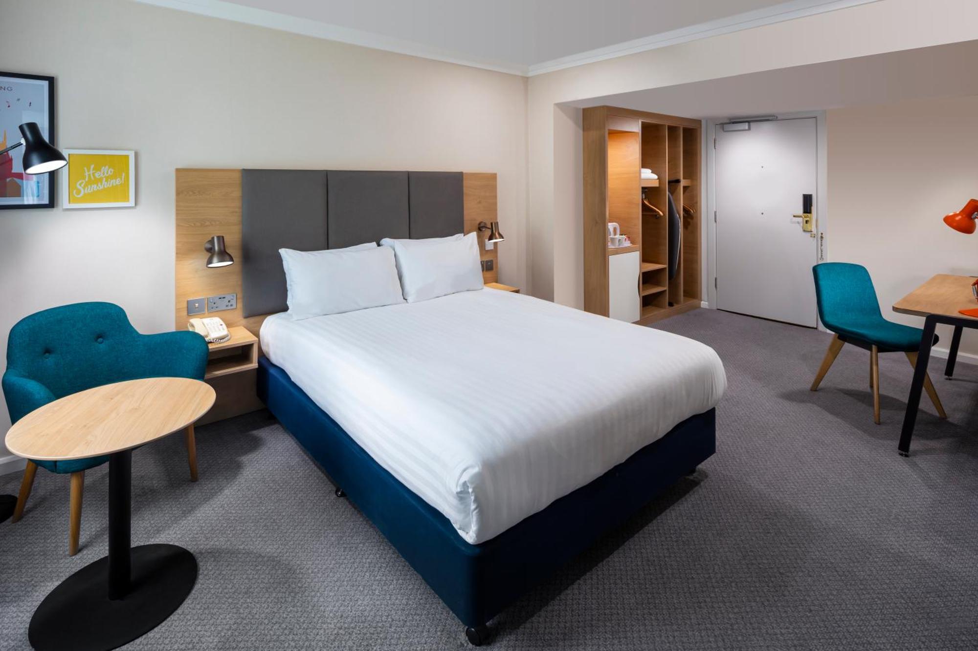 Holiday Inn Reading South M4 Jct 11 By Ihg Exterior photo