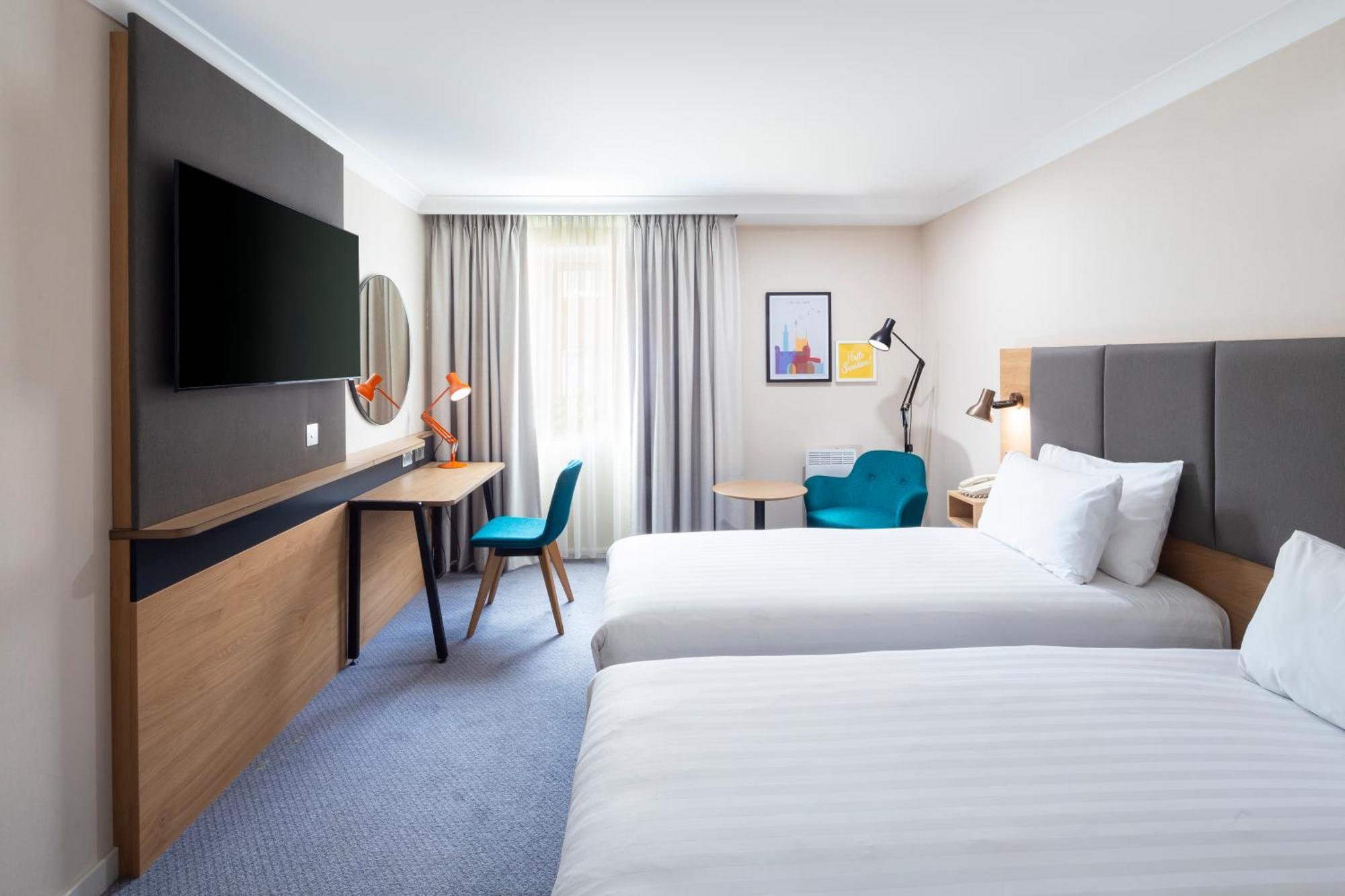 Holiday Inn Reading South M4 Jct 11 By Ihg Exterior photo